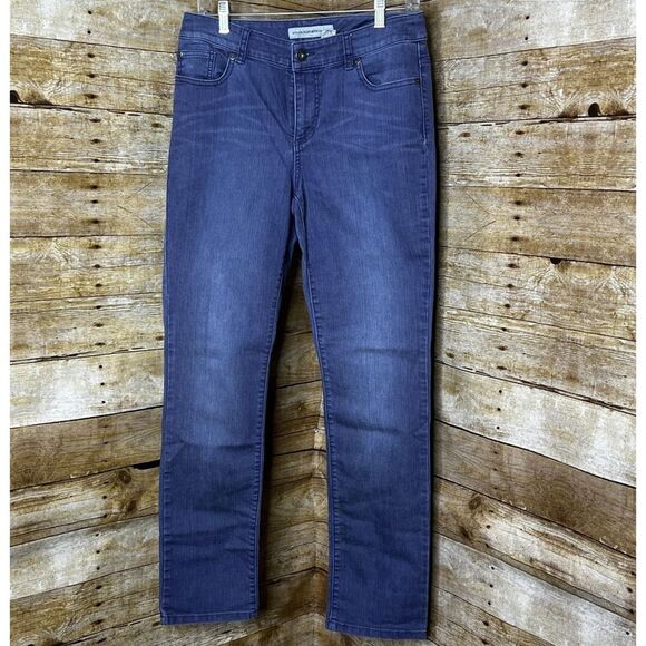 CHICO'S PLATINUM ULTIMATE FIT SLIM STRAIGHT LEG MID-RISE JEANS SIZE .5 (6) - Picture 1 of 10